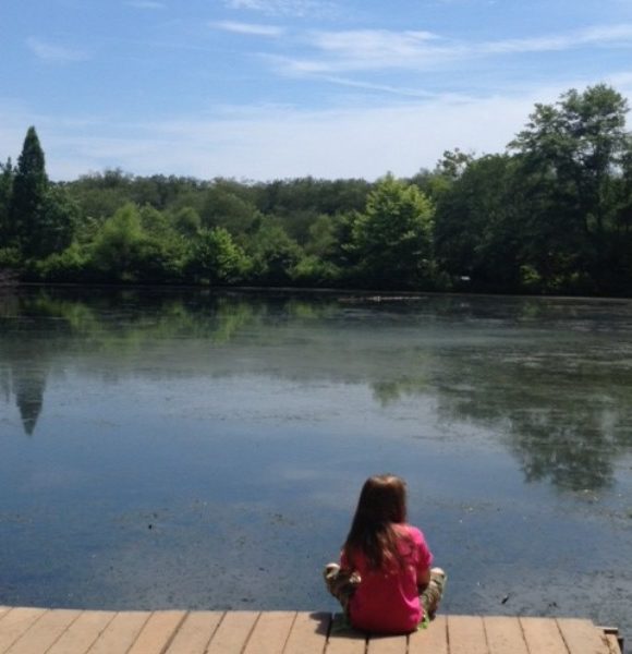 Sitting_at_Kingfisher_Pond_Trails