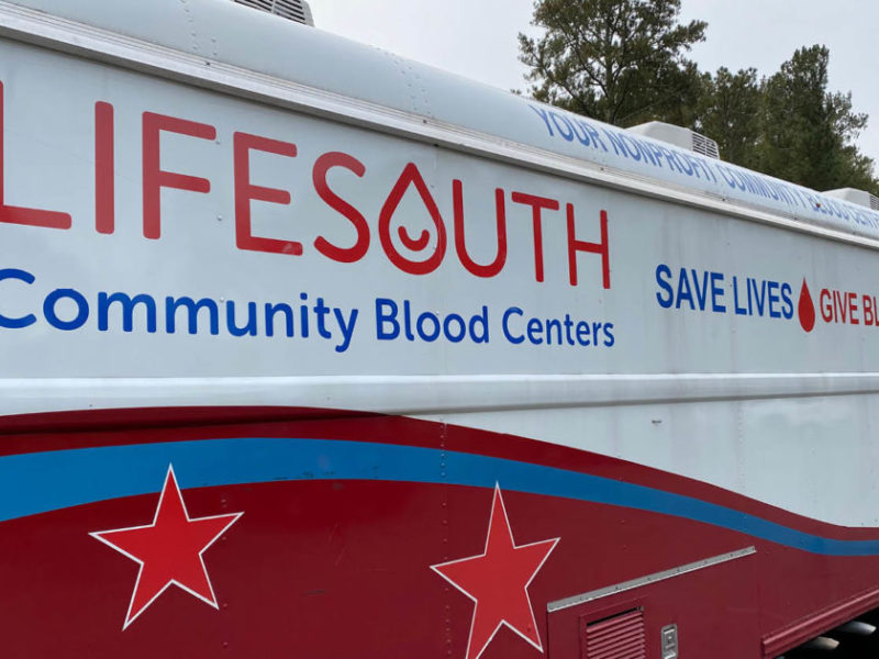 650 x 400 LifeSouth Blood Mobile